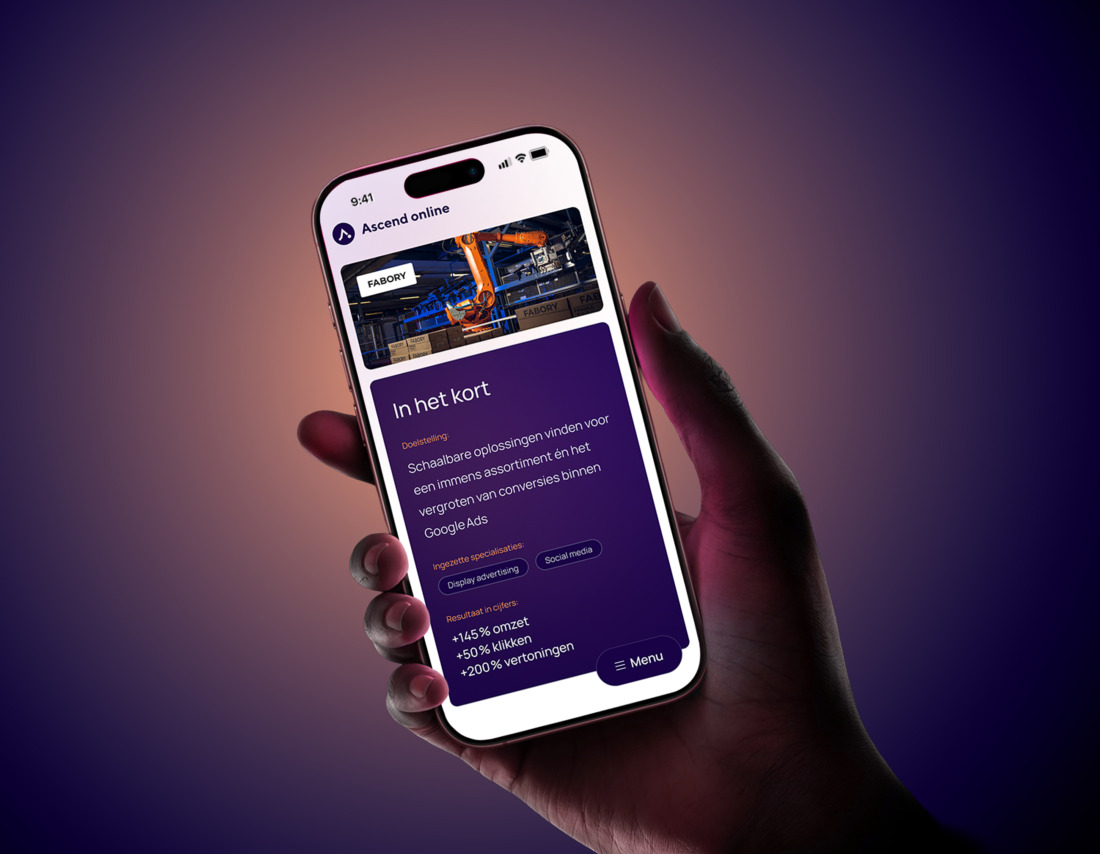 Ascend Online leadgenererende website op mobiel