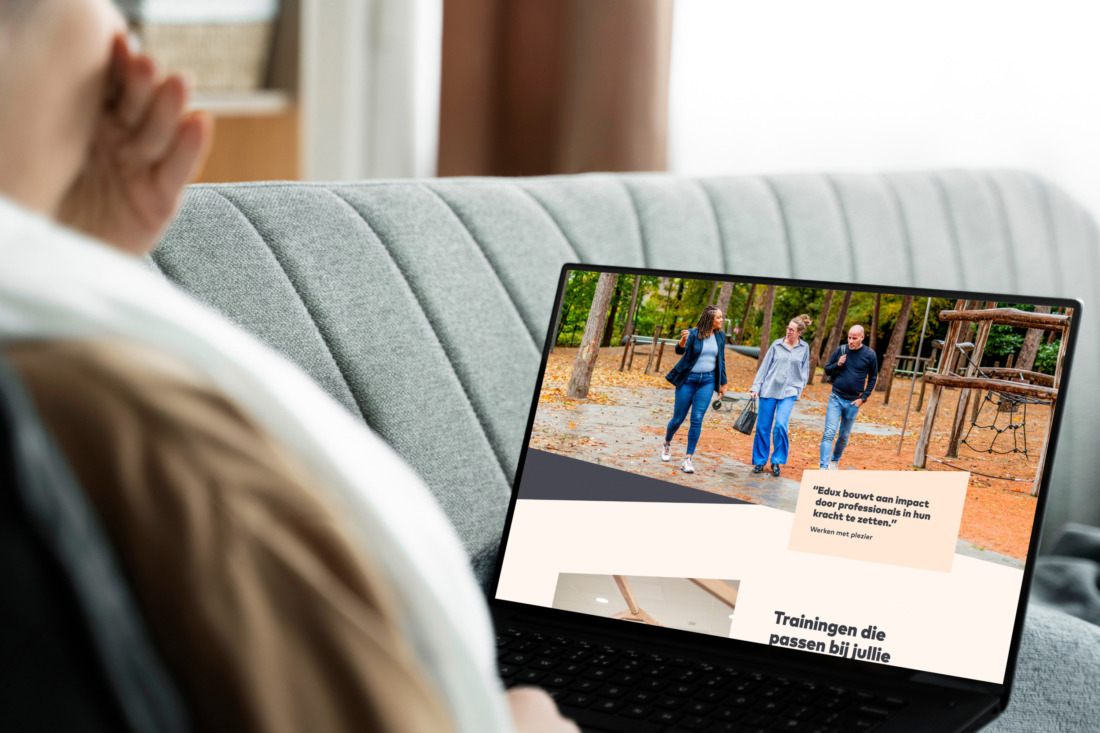 Design website laptop Edux