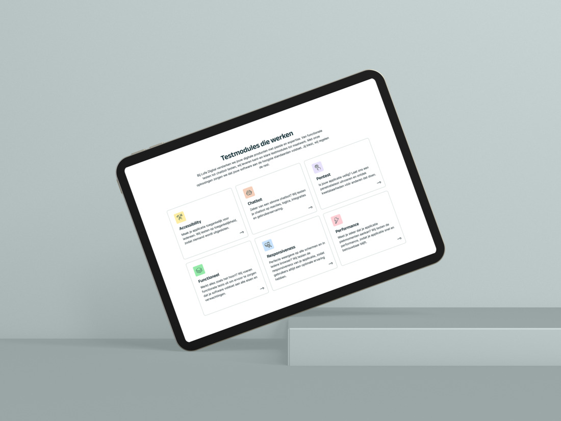 Lofe rebranding website op ipad